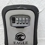 Et Salle D'eau Dans Dependance 20 M2, Velos 3*