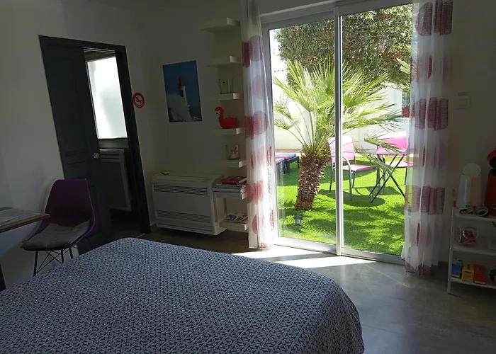 Et Salle D'eau Dans Dependance 20 M2, Velos Maison d'hôtes 3*